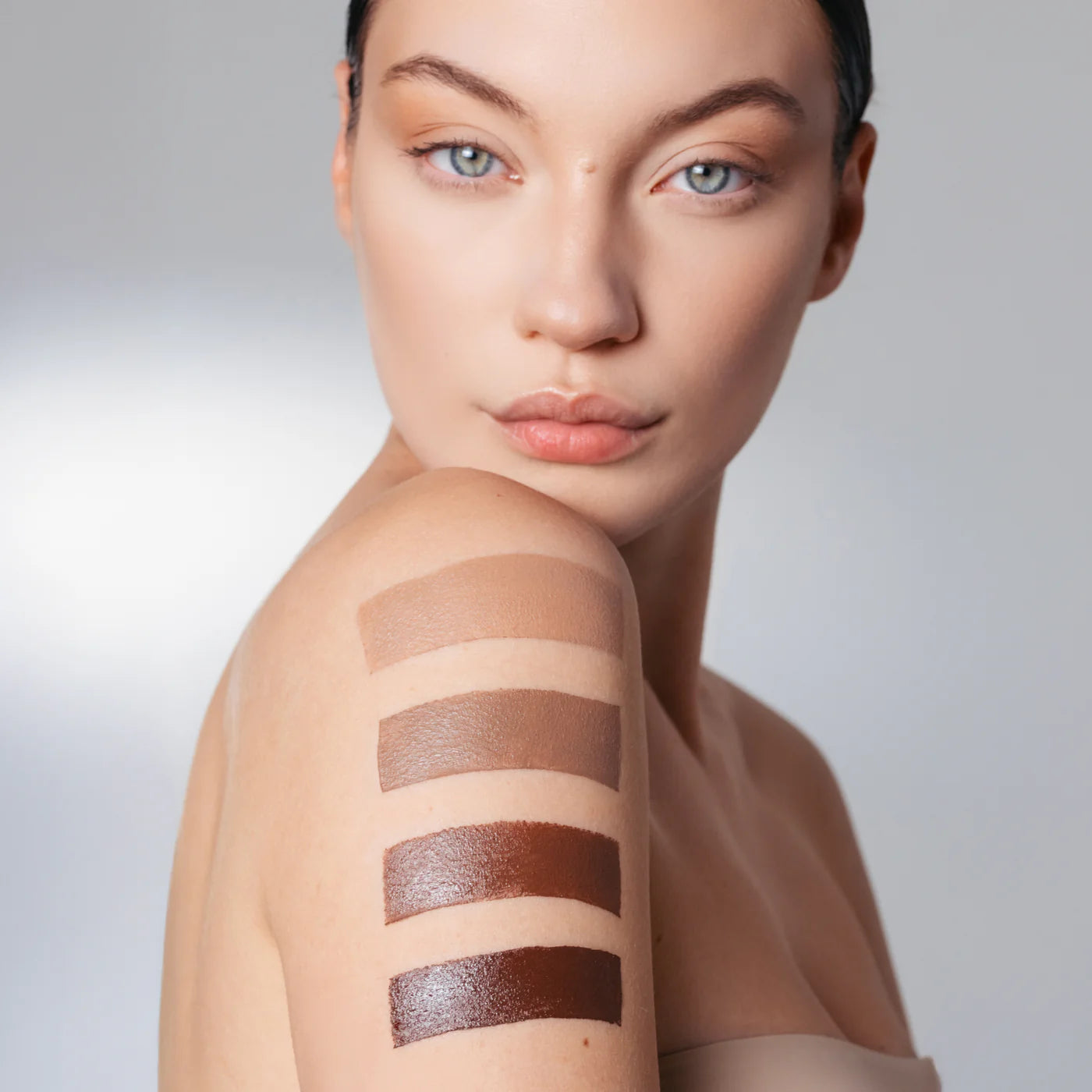 MESAUDA kontūravimo pieštukas "The Mood Contrast", 7 g