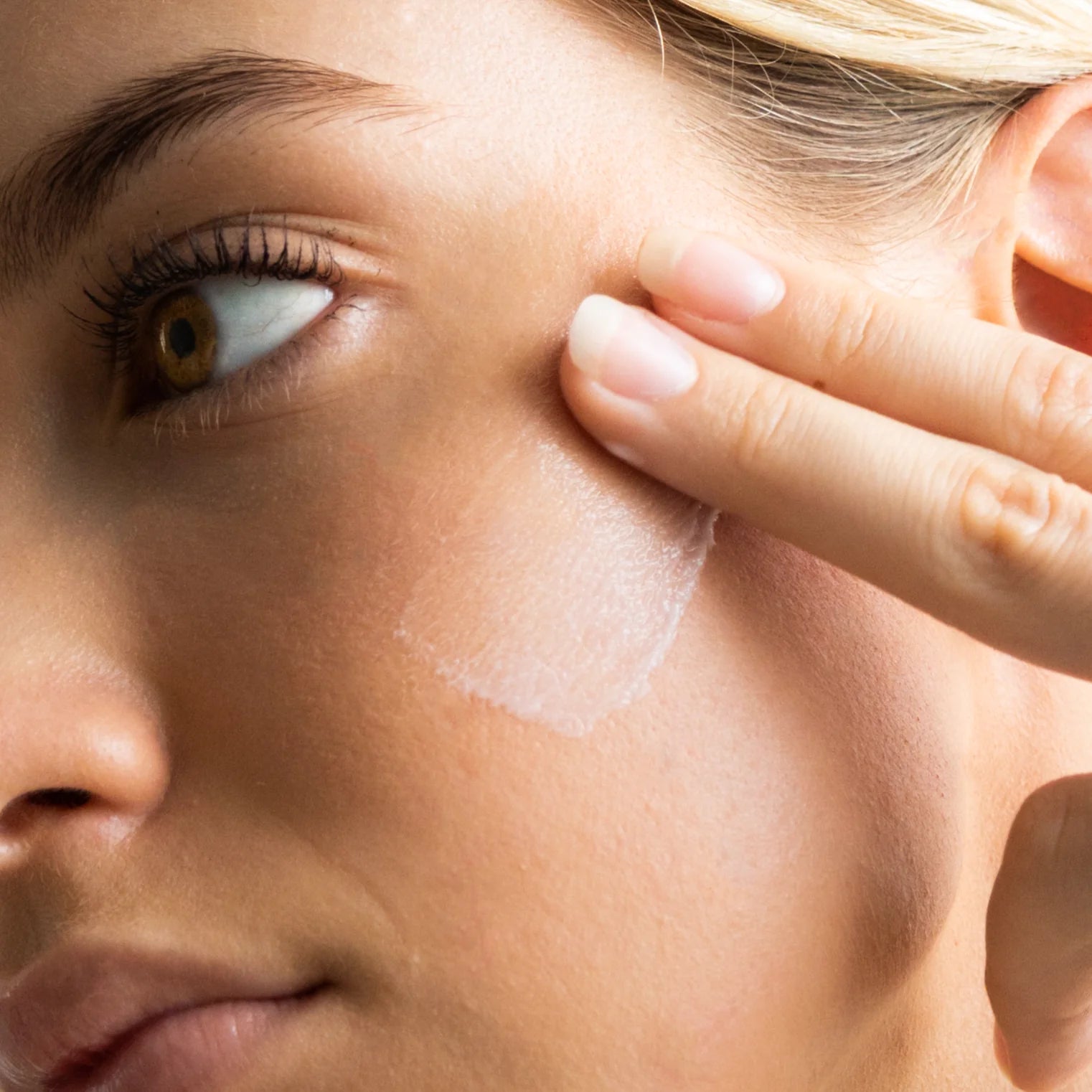 ECO by SONYA porų neužkemšantis drėkinantis losjonas veidui „Super Fruit Hydrator", 60 ml