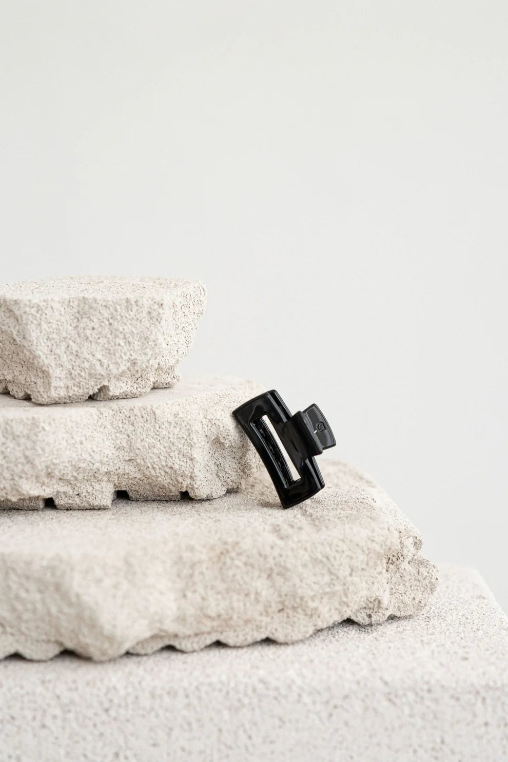 AMITIE Espresso Hair Clip "Nora"