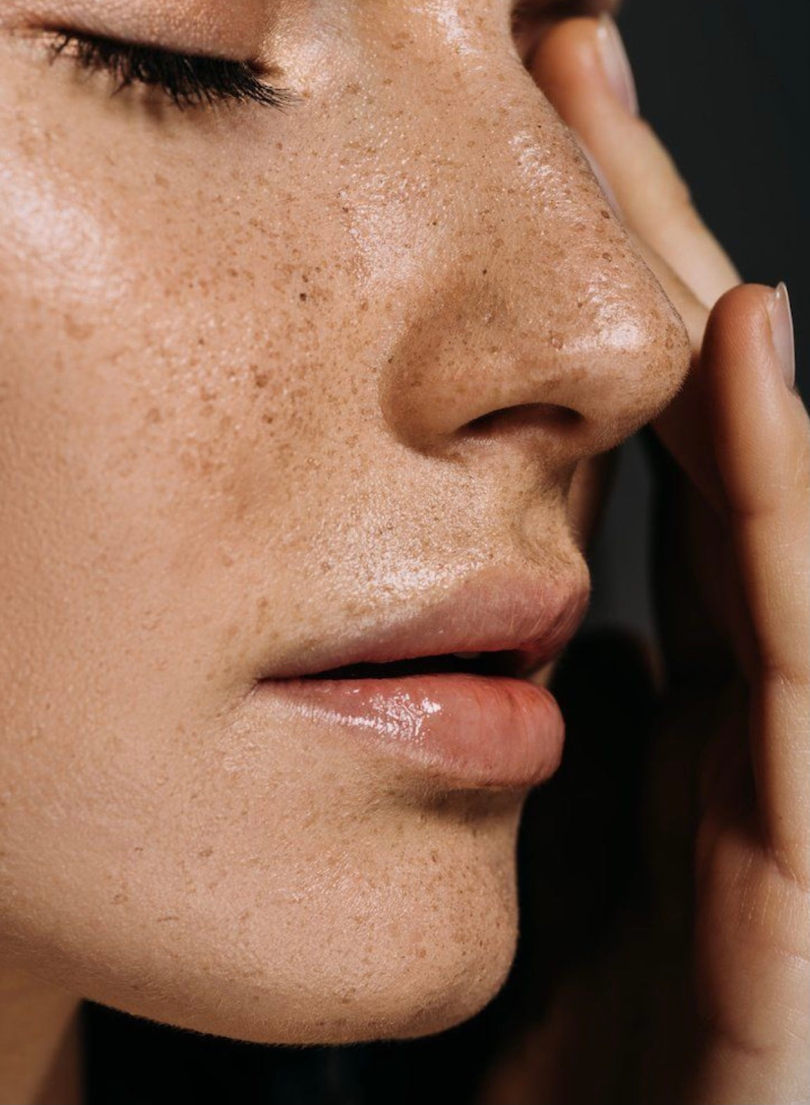 Kosmetologė Gabrielė Grybaitė: veido odos priežiūra vasaros sezonu