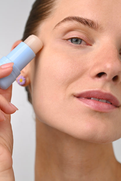 BLONDESISTER paburkimą mažinantis paakių pieštukas &quot;Eyecing Depuffing Eye Balm&quot;, 7 ml