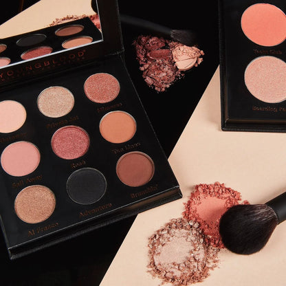 Carolinashop.lt x Youngblood makeup set