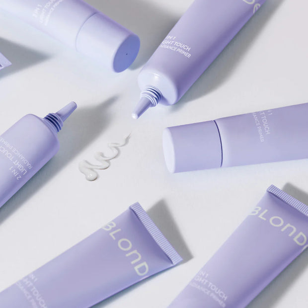 BLONDESISTER 2 IN 1 švytėjimo suteikiantis makiažo bazė, 30 ml