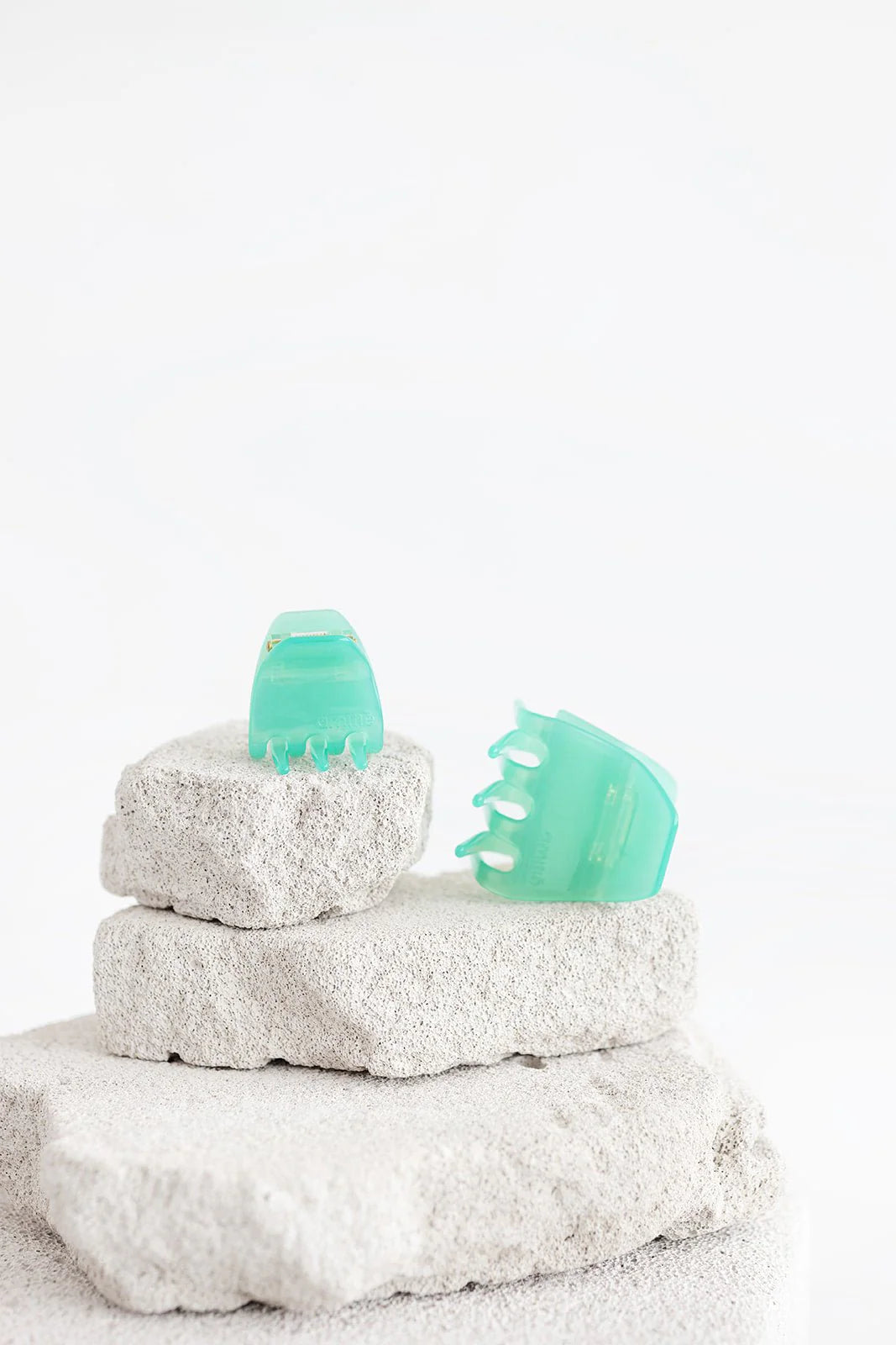 AMITIE Mila hair clip Madeira