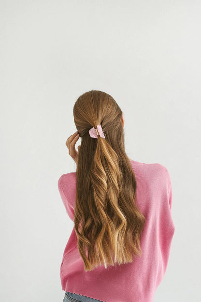 AMITIE levandų perlamutro plaukų segtukas &quot;Mila&quot;