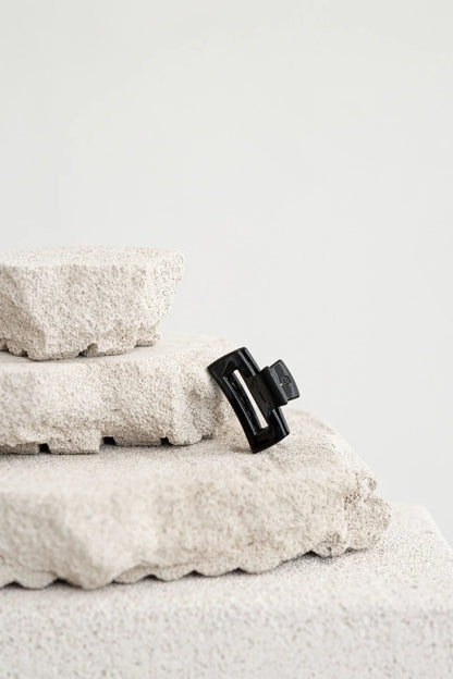 AMITIE Espresso Hair Clip "Nora"
