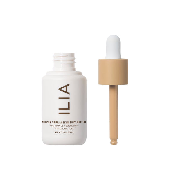 ILIA "SUPER SKIN" makiažo pagrindas–serumas su atspalviu ir SPF30 apsauga, 30 ml.