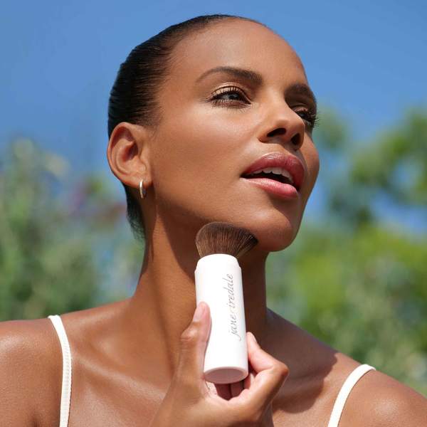 JANE IREDALE mineralinė biri pudra su apsauga nuo saulės (SPF30) 5g.